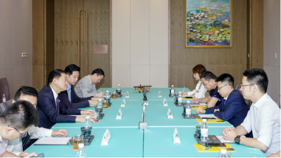 省DB电竞集团党委书记、董事长任丁与腾讯“王者荣耀”CTO邓君、腾讯大成网总裁郑亮座谈交流